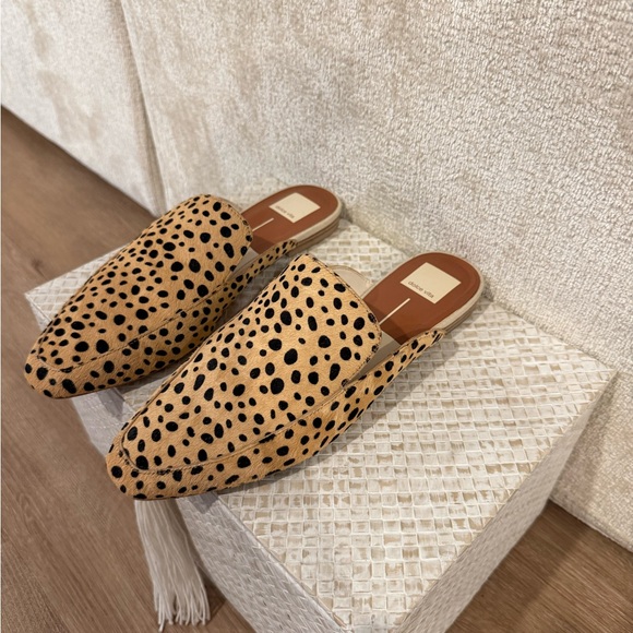 Dolce Vita Brie Cheetah-Print Slip-On Mules in Tan and Black - Picture 3 of 5